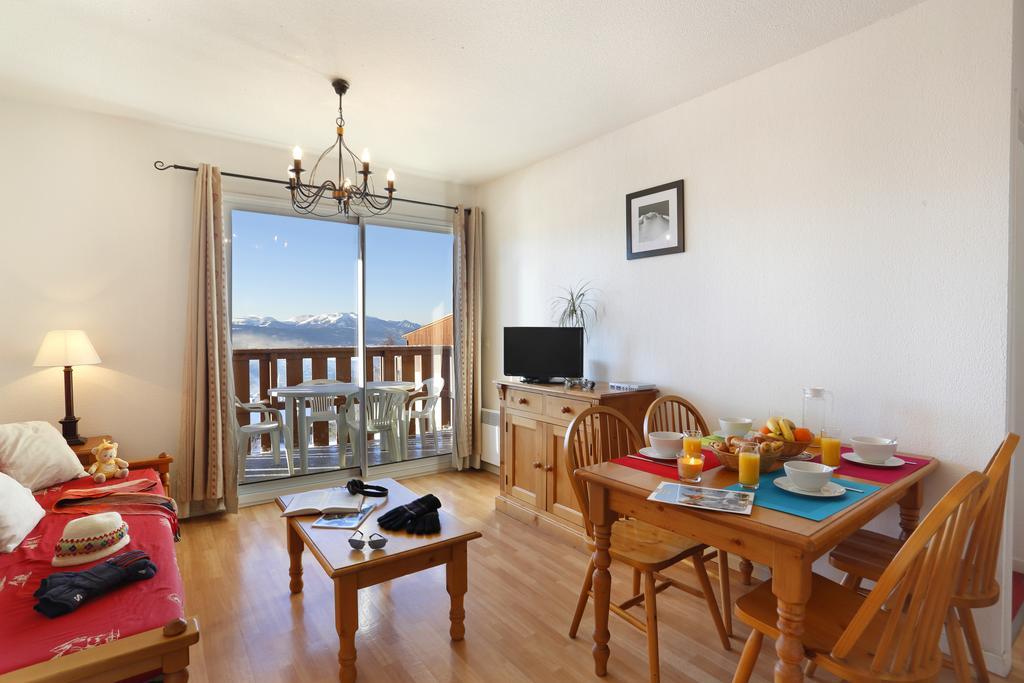 Résidence Néméa Les Chalets Du Belvédère Font-Romeu-Odeillo-Via Esterno foto