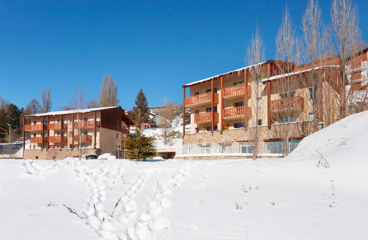 Résidence Néméa Les Chalets Du Belvédère Font-Romeu-Odeillo-Via Esterno foto